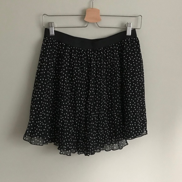 H&M Dresses & Skirts - H&M // Polka Dot Asymmetrical Swing Skirt